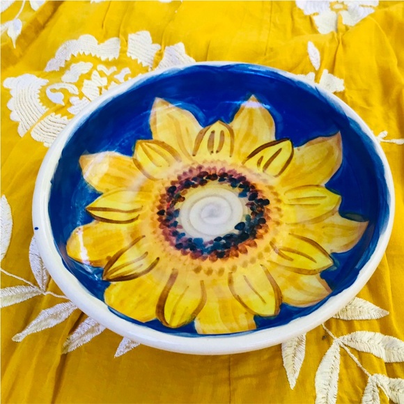SUNFLOWER POTTERY BOWL in STONEWARE shipped from MY POTTERY STUDIO - Picture 5 of 6